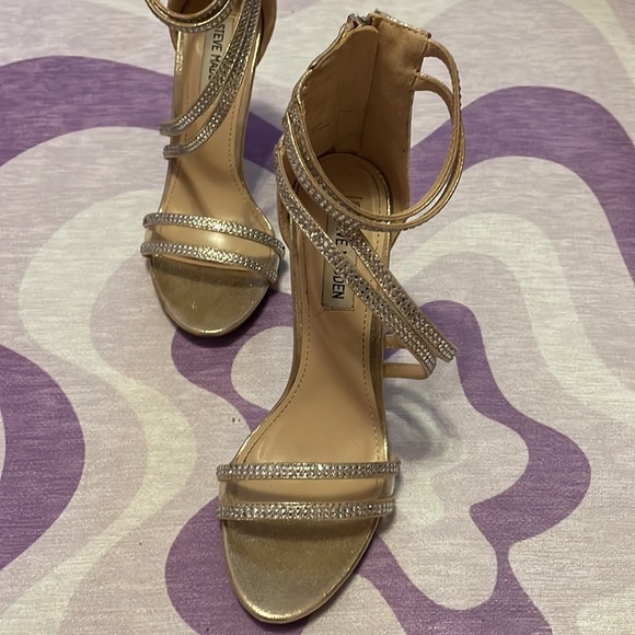 Steve Madden Fiffi Gold Sparkle Stappy Heeled Sandal - Picture 4 of 7